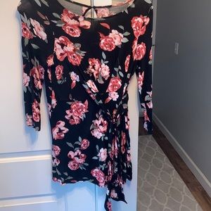 Maternity long sleeve flower graphic wrap shirt